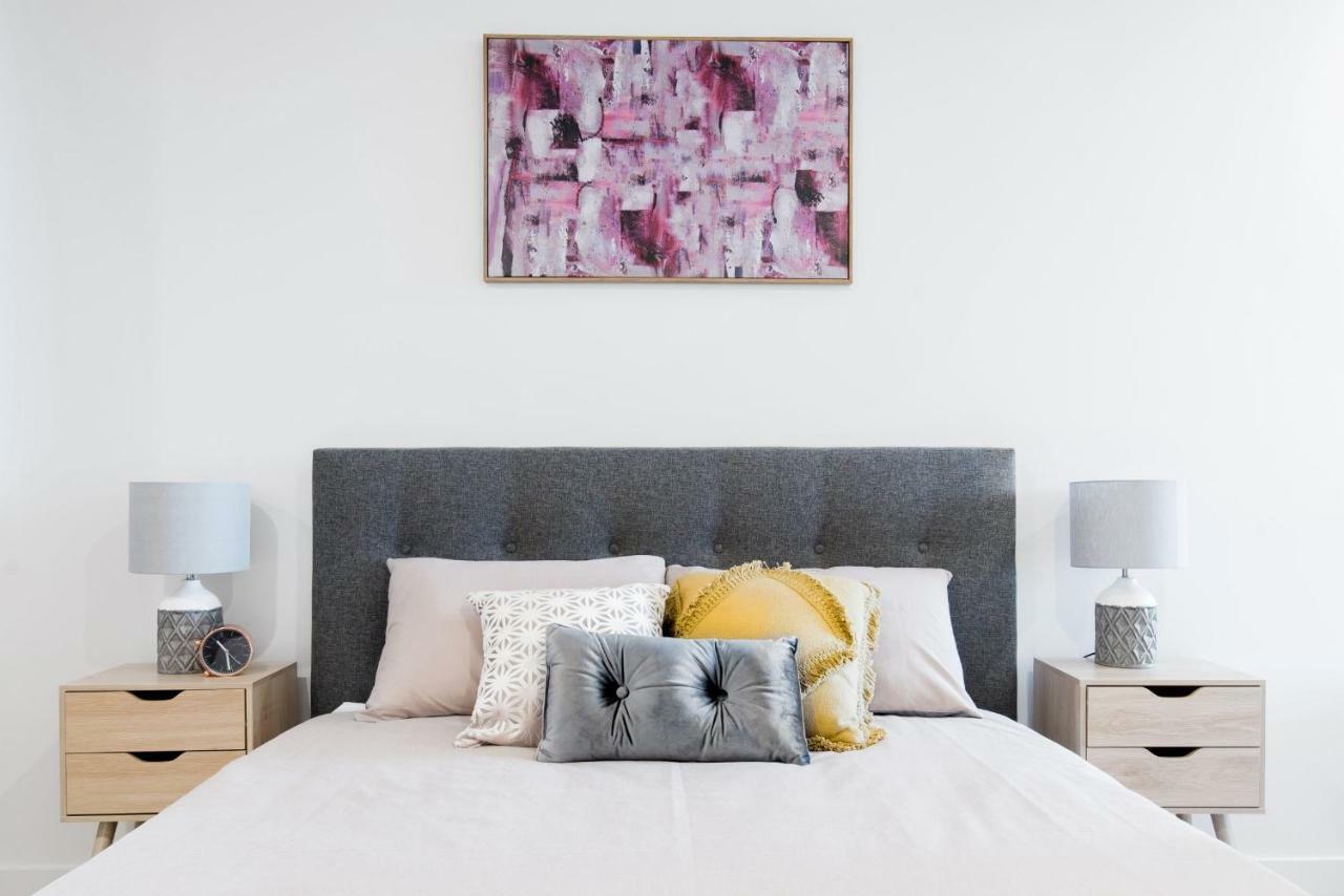 2 Bedrooms Apartment Doncaster Bagian luar foto