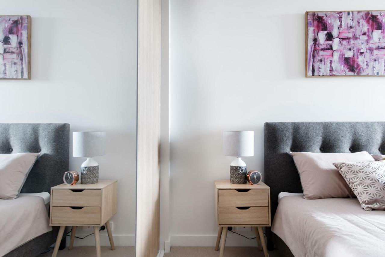 2 Bedrooms Apartment Doncaster Bagian luar foto